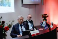 V úvodnom bloku venovanom kardiochirurgii sa doc. Petr Němec, CSc., MBA z Brna a prof. Pavel Žáček, PhD. z Hradca Králové zamerali na rekonštrukciu nezlomenej aortálnej chlopne ako výzvu pre chirurgiu v roku 2024 v prednáške o LVAD v atypických indikáciách.