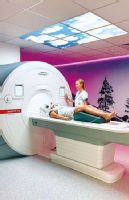  MRI systém 3T Vida využíva magnetické pole o sile 3 Tesla, čo je dvojnásobok  
oproti predošlému systému