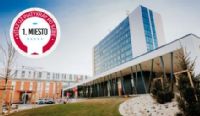 Nemocnica AGEL Košice-Šaca disponuje deviatimi klinikami, jedenástimi oddeleniami, dvanástimi špecializovanými centrami a viac
ako stotridsiatimi ambulanciami