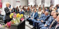 Podpredsedníčka predstavenstva spoločnosti AGEL MUDr. Marie Marsová, MBA, LL.M.
sa v príhovore zamyslela nad postavením internej medicíny v spoločnosti