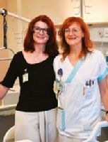 Novými prostory zájemce provedly (zleva)
primářka MUDr. Elena Švamberková
a vrchní sestra Mgr. Erika Frydrýšková