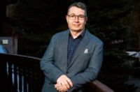 Umělá inteligence je podle MUDr. Otakara Jiravského, MBA, skvělým nástrojem, který dokáže mnohé zdravotníkům usnadnit.
Klíčová je podle něj ale její kontrola