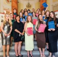 ABSOLVENTI AGEL STŘEDNÍ ZDRAVOTNICKÉ ŠKOLY V OSTRAVĚ Obor praktická sestra 