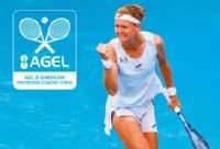 Marie Bouzková je známá svým bojovným stylem hry, výborným pohybem po kurtu a obranou, kterou dokáže zlomit
i favorizované soupeřky. Největší úspěchy v kariéře zaznamenala na domácím turnaji v Praze