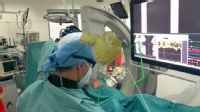 Pohled z Hololens brýlí během operace